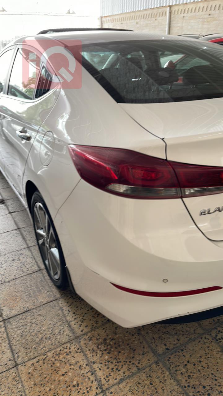 هیوندای ئەلەنترا